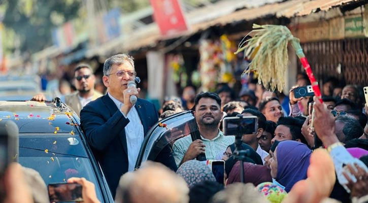 কক্সবাজার-চট্টগ্রাম মহাসড়ক ৬ লেন করার প্রতিশ্রুতি সালাহউদ্দিন আহমদের