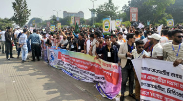 বিটিআরসির চেয়ারম্যানের সঙ্গে বৈঠকে বসেছেন মোবাইল ব্যবসায়ীরা