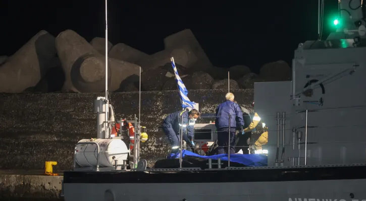 ক্রিট উপকূলে নৌকাডুবি, ১৭ অভিবাসীর মৃত্যু