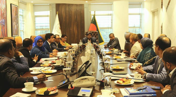 রাষ্ট্রীয় মালিকানাধীন ও বহুজাতিক কোম্পানিগুলোর সঙ্গে বিএসইসির বৈঠক