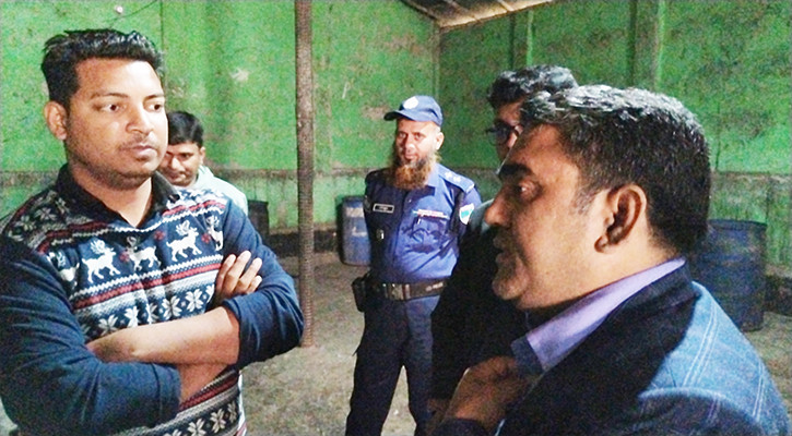 বিক্রির জন্য মেয়াদোত্তীর্ণ খেজুর সংরক্ষণ করায় জরিমানা