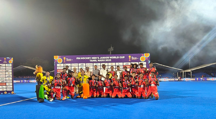 যুব হকি বিশ্বকাপে ‘চ্যালেঞ্জার ট্রফি’ জিতল বাংলাদেশ