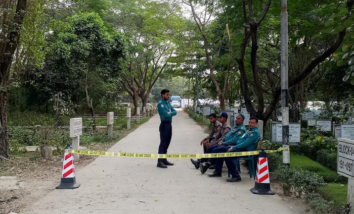 রায়েরবাজারে আরও ৪ লাশের ডিএনএ নমুনা সংগ্রহ