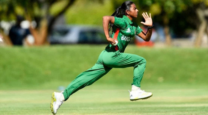 বিকেএসপির ‘লিজেন্ডারি খেলোয়াড়’ সম্মাননা পেলেন পেসার মারুফা