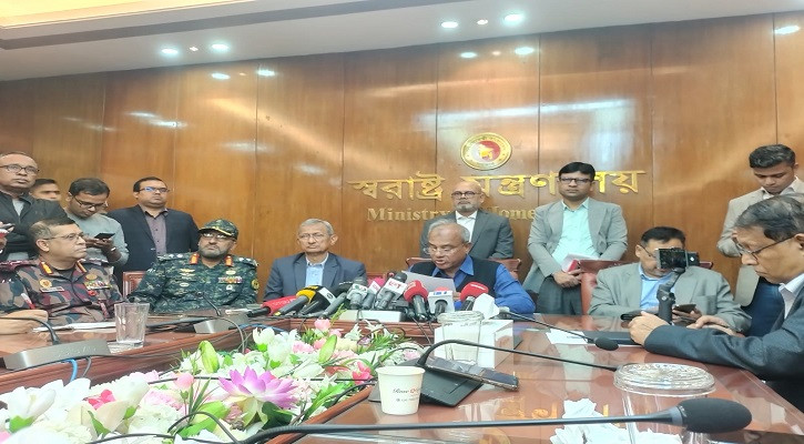 হাদির হামলাকারীদের ধরিয়ে দিলে ৫০ লাখ টাকা পুরস্কার: স্বরাষ্ট্র উপদেষ্টা