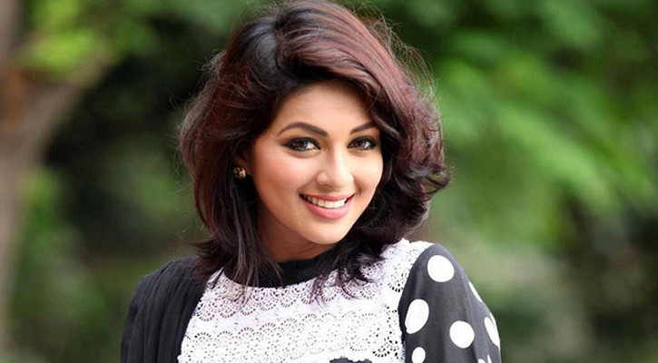 ক্যারিয়ারে নতুন মোড়, যুক্তরাষ্ট্র যে সুখবর দিলেন মোনালিসা