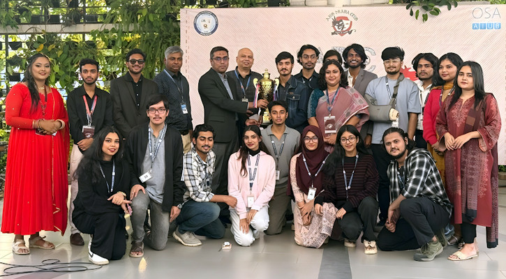 শিরোপা জিতলো আইইউবি থিয়েটারের ‘সুলতানার স্বপ্ন’