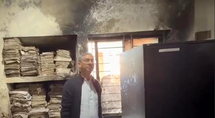 লক্ষ্মীপুরে নির্বাচন অফিসে আগুন, গভীর ষড়যন্ত্র: এ্যানি