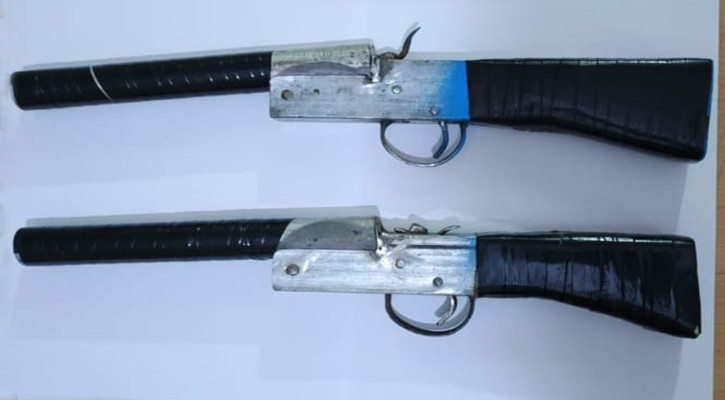 পরিত্যক্ত অবস্থায় মিললো ২টি পাইপগান