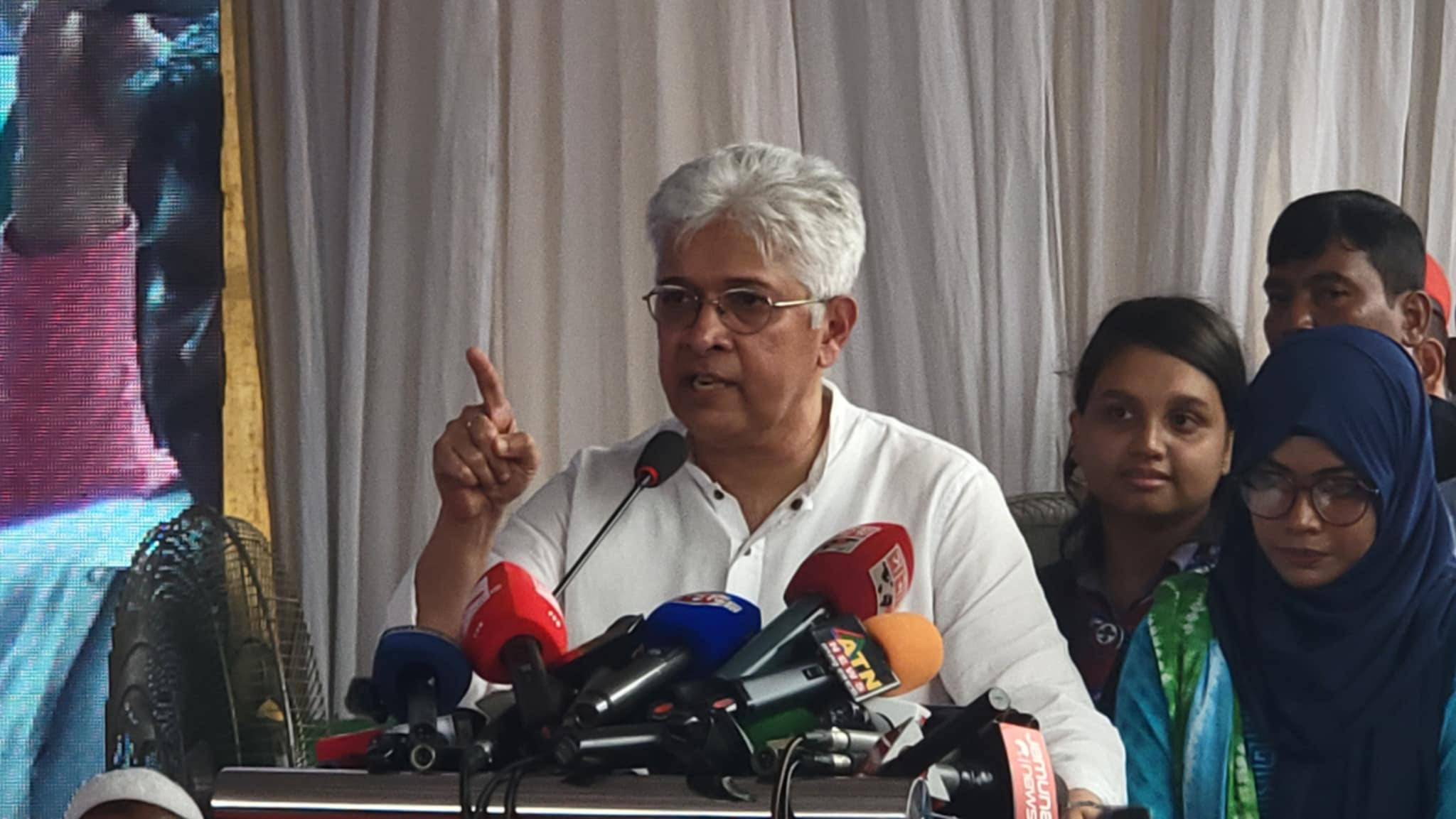 ফ্যাসিবাদী শক্তির অবশিষ্টাংশ প্রতিহত করব: স্থানীয় সরকার উপদেষ্টা