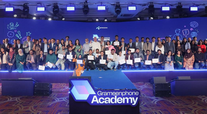 তরুণদের ক্ষমতায়ন করছে গ্রামীণফোন একাডেমি