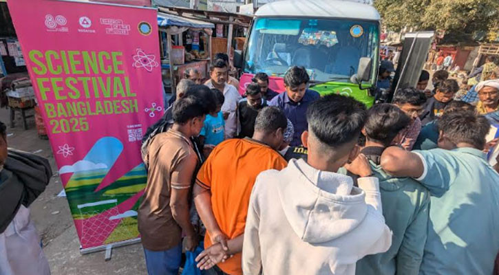 নিউক্লিয়ার বাস ট্যুরে রূপপুর পারমাণবিক বিদ্যুৎকেন্দ্রের জনসচেতনতামূলক কার্যক্রম