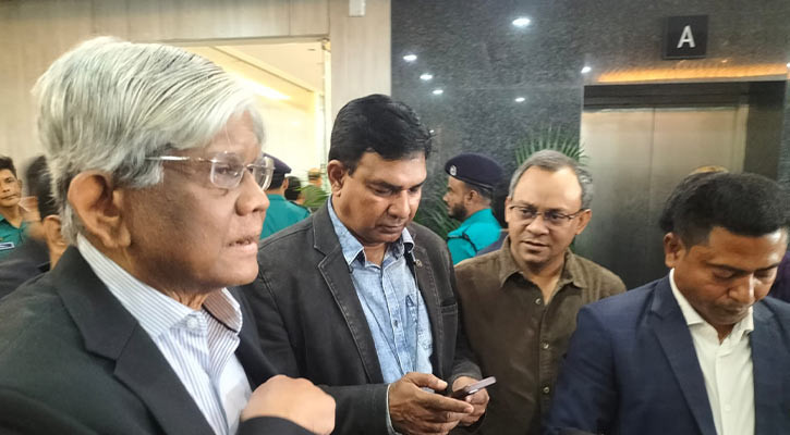 হাদিকে সিঙ্গাপুরে নিতে নিজস্ব বাজেট থেকে অর্থ দেবে মন্ত্রণালয়: সালেহউদ্দিন