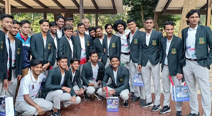 যুব হকি দলকে সংবর্ধনা, বড় অঙ্কের প্রণোদনার ঘোষণা