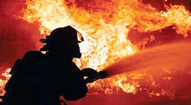 সুপ্রিম কোর্টের ক্যান্টিনে আগুন