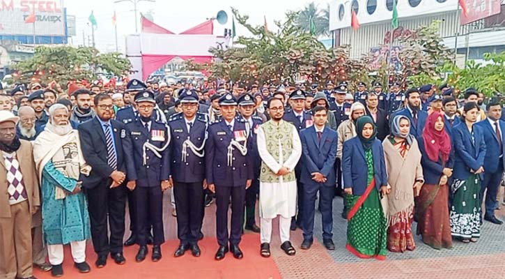 বর্ণাঢ্য আয়োজনে যশোরে বিজয় দিবস উদযাপন