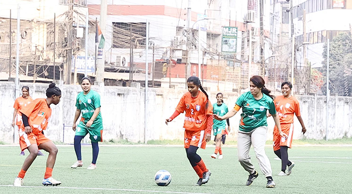 বাফুফের টার্ফে সাবেকদের মিলনমেলা