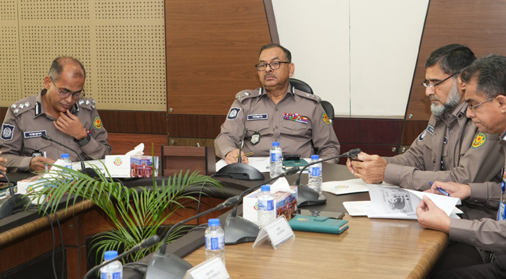 ঢাকায় ৭৩ চার্চে গোয়েন্দা নজরদারি বৃদ্ধি, থার্টি ফার্স্টে গাড়ি রেসিং করলে জব্দ