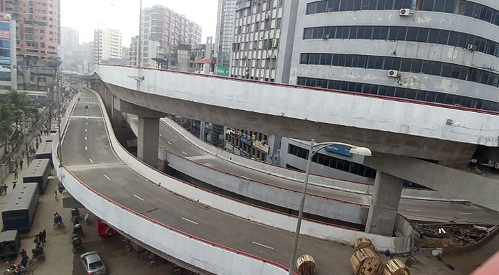 রাজধানীতে ৩ জায়গায় বিস্ফোরণ, পুলিশ বলছে ‘পটকা’