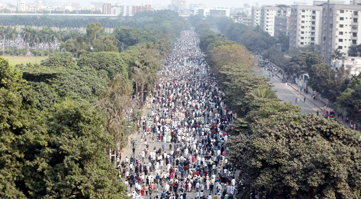 আমার ভাই কবরে, খুনি কেন ভারতে?—স্লোগানে মুখরিত মানিক মিয়া অ্যাভিনিউ