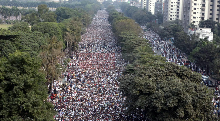 সারা দেশে ওসমান হাদির গায়েবানা জানাজা, মানুষের ঢল