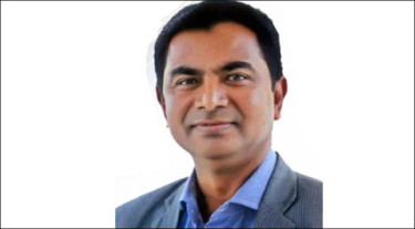 ড. কামালের দরজায় মাহীর লাথি