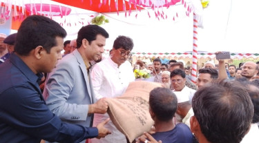 জুন-জুলাই পর্যন্ত মজুদ রয়েছে, যুদ্ধের প্রভাব পড়লেও খাদ্য সংকট হবে না: খাদ্যমন্ত্রী