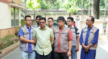 ‘প্রধানমন্ত্রীর উপদেষ্টা’ পরিচয়ে আরিফের প্রতারণার ফিরিস্তি ‍তুলে ধরল ডিবি