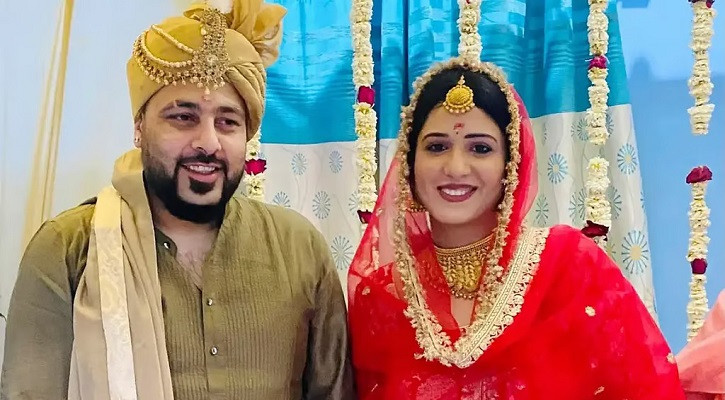 গান নিয়ে বিতর্কের মাঝেই দ্বিতীয় বিয়ে করলেন বাদশা