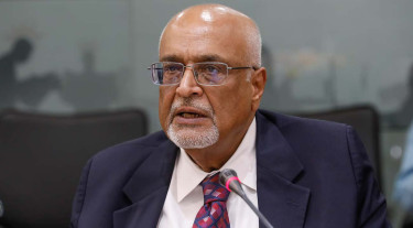 আগামী অর্থবছর হবে চাপের বাজেট