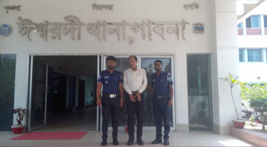থানায় এসে আটক ভুয়া সহকারী জজ