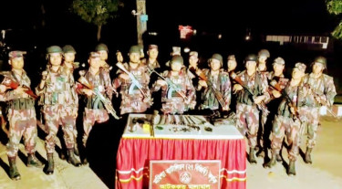 বাঘাইছড়িতে বিজিবির অভিযানে পিস্তল-গুলি জব্দ