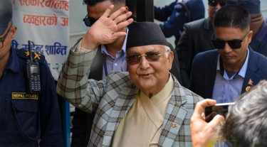 জামিনে মুক্তি পেলেন নেপালের সাবেক প্রধানমন্ত্রী ওলি