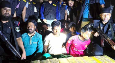 চট্টগ্রামে ৫ লাখ ইয়াবা উদ্ধার, আটক ৯