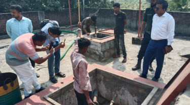 গোমস্তাপুরে ‘তেল নেই’ লেখা পাম্পে মিললো ৪ হাজার লিটার তেল