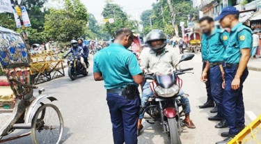 রাজধানীতে ট্রাফিক আইন লঙ্ঘনে ডিএমপির ১১১৪ মামলা