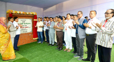 বগুড়া সিটি করপোরেশনের নামফলক উন্মোচন করলেন প্রধানমন্ত্রী
