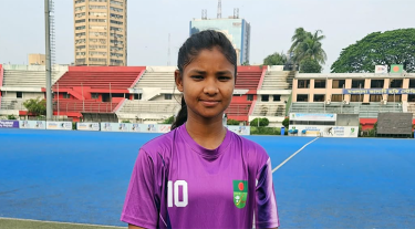 স্টিক-বলের প্রেমে পড়া অর্পিতার হাত ধরে হকির নতুন যুগে বাংলাদেশ
