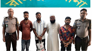 পুলিশের অভিযানে ৭ চোরাই মোটরসাইকেল উদ্ধার, গ্রেপ্তার ৪