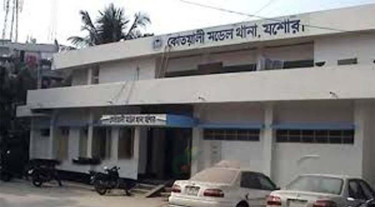 যশোরে বিদেশি মুদ্রা ও ২২ পাসপোর্টসহ যুবক আটক
