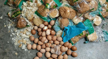 স্কুল ফিডিংয়ের খাবার খেয়ে চাঁপাইনবাবগঞ্জে ২০ শিক্ষার্থী অসুস্থ