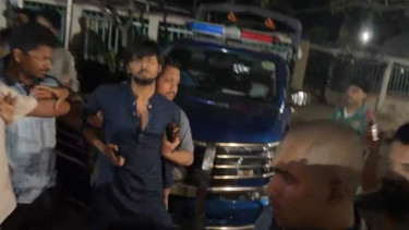 শাহবাগে ছাত্রদল-শিবিরের হট্টগোলের ঘটনায় ১১ জন হাসপাতালে