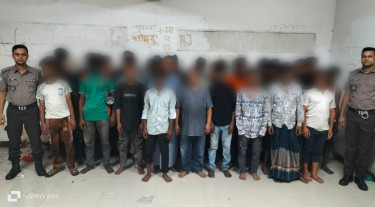 তেজগাঁওয়ে বিভিন্ন অভিযোগে আটক ৬১