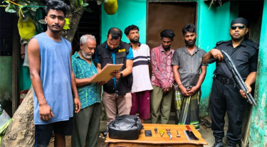 কুমিল্লায় কাস্টমস কর্মকর্তার লাশ উদ্ধারের ঘটনায় পাঁচজন গ্রেপ্তার