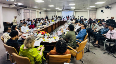 ১৫ বছরে সাংবাদিকতায় তৈরি হওয়া প্রবণতা নিয়ে কাজ করতে হবে: জাহেদ উর রহমান