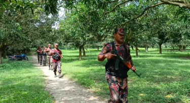 চাঁপাইনবাবগঞ্জের ১৪০ কিলোমিটার সীমান্তে সতর্ক অবস্থানে বিজিবি