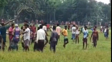 পাটগ্রাম সীমান্তে গরু ধরে নিয়ে যাওয়া বিএসএফকে প্রতিহত করলো স্থানীয়রা