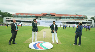 তানজিদের টেস্ট অভিষেক, টসে জিতে বাংলাদেশকে ব্যাটিংয়ে পাঠাল পাকিস্তান