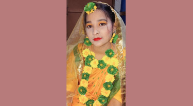 বাবা ড্রয়িং রুমে, বেডরুমে মিলল মেয়ের লাশ