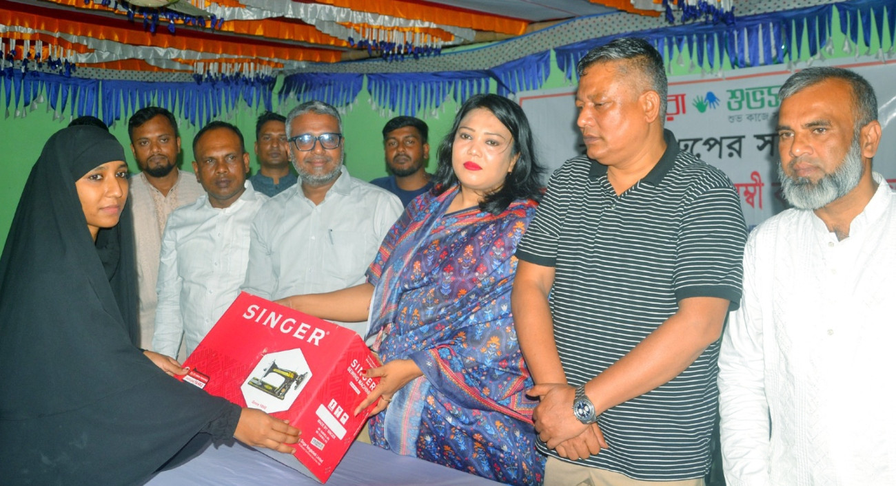 সেলাই মেশিনে কাজ করে স্বাবলম্বী হবেন অসচ্ছল নারীরা: সুরাইয়া জেরিন রনি